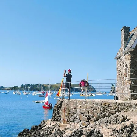 Apartment Apartment, St Malo, Cleaning Included *