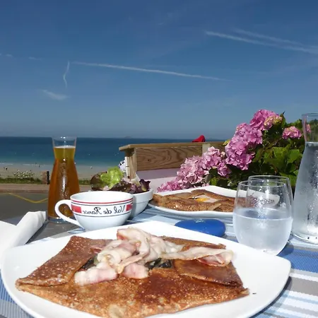 Apartment Apartment, St Malo, Cleaning Included Saint-Malo